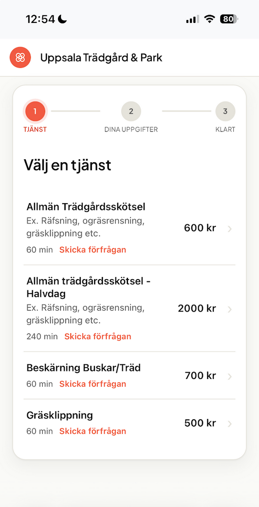 Bokningssida för Uppsala Trädgård & Park i mobilen — kunden väljer tjänst med pris och tid